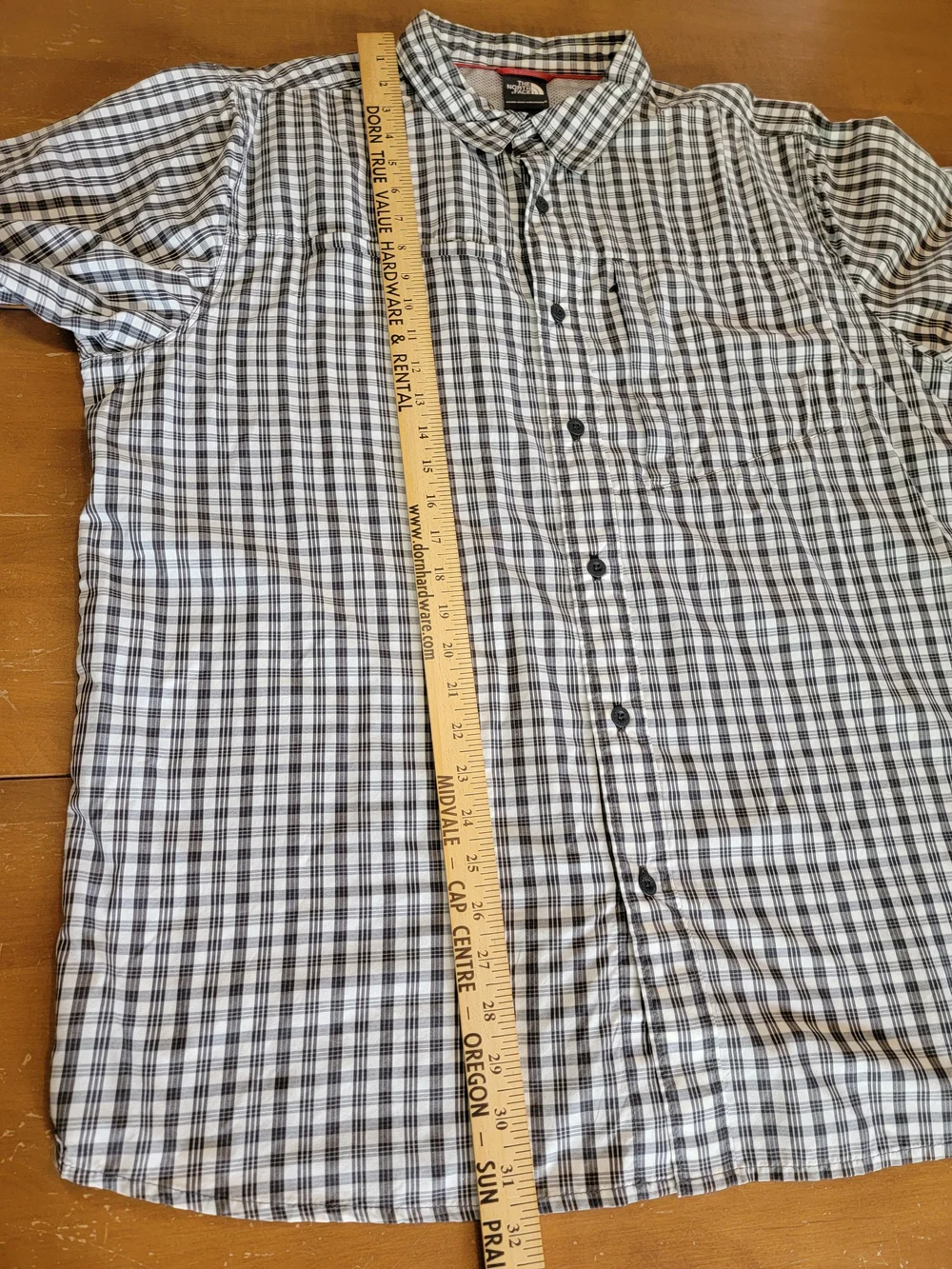 The North Face Mens Millstone Shortsleeve Button-Up Black and White Plaid Sz XL